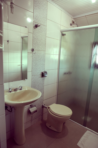 Bathroom 4, Hotel Blumenhof, Blumenau