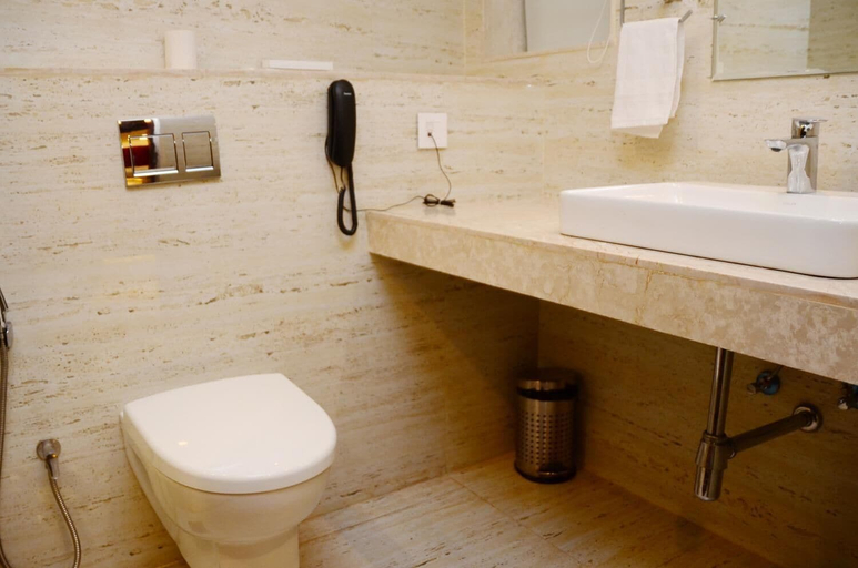 Bathroom 5, Rosetum Hotel, North Goa