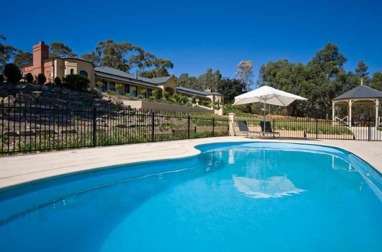 Sport & Beauty 2, Brice Hill Country Lodge, Clare and Gilbert Valleys