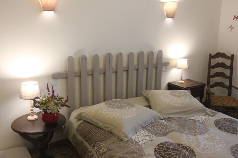 Bedroom 2, Aux Bonnes Herbes, Ille-et-Vilaine