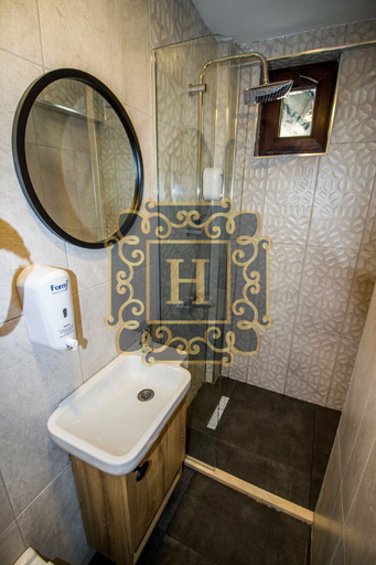Bathroom 4, Hit Suites, Avcılar