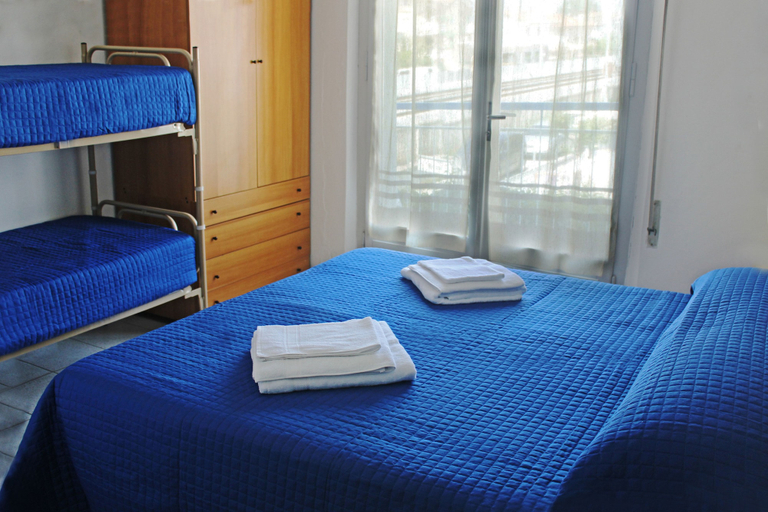 Bedroom 2, Hotel Montefiore, Rimini