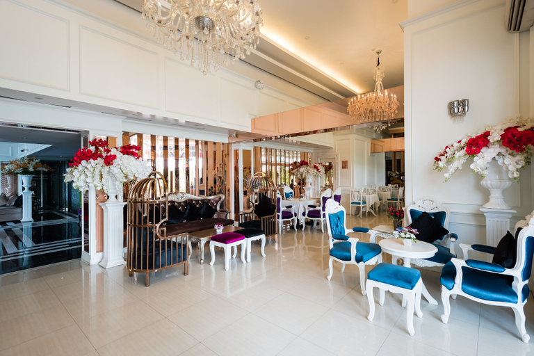 Food & Drinks 5, Venetian Signature by GrandisVillas, Pattaya