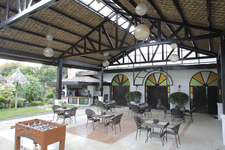 Food & Drinks 5, Nurture Wellness Village, Tagaytay City