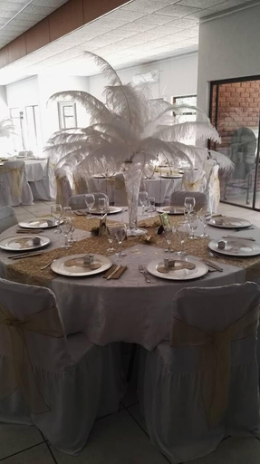 Food & Drinks 5, Pretoria North Lodge, City of Tshwane