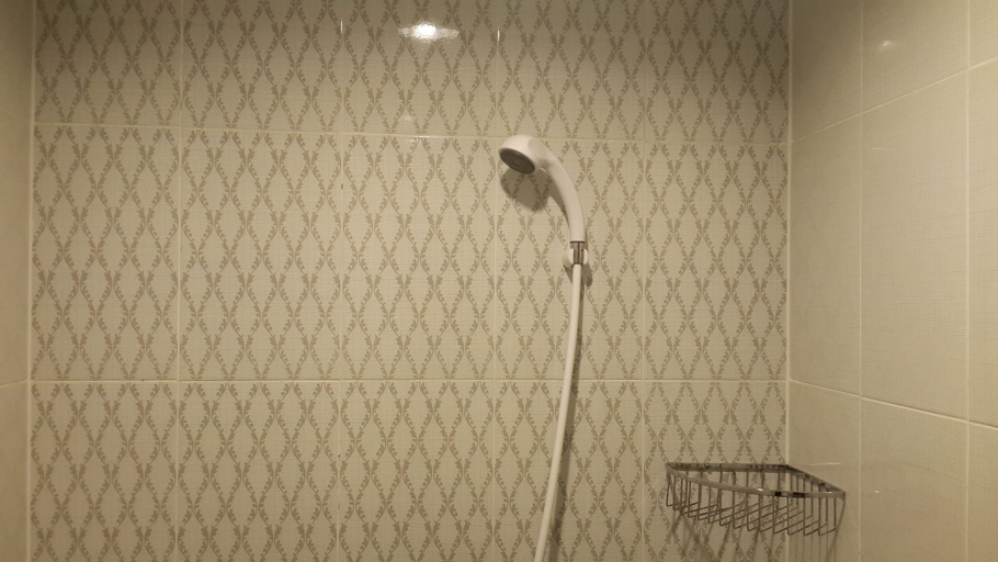Bathroom 5, iHome Residence, Central Jakarta
