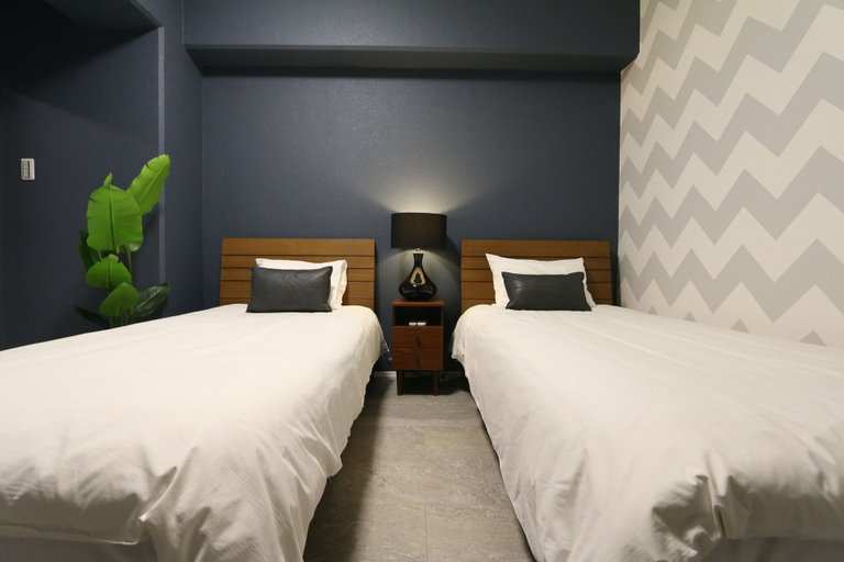 Bedroom 2, Elizabeth Garden, Osaka