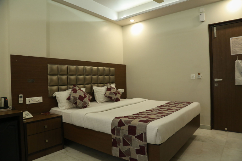 Bedroom 3, The Majestic Manor, Nagpur