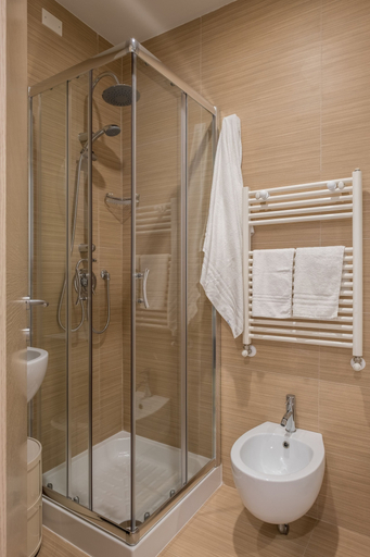 Bathroom 4, Casa Elena, Florence