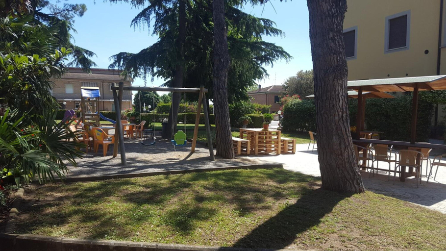 Exterior & Views 2, Hotel Tiziana, Siena