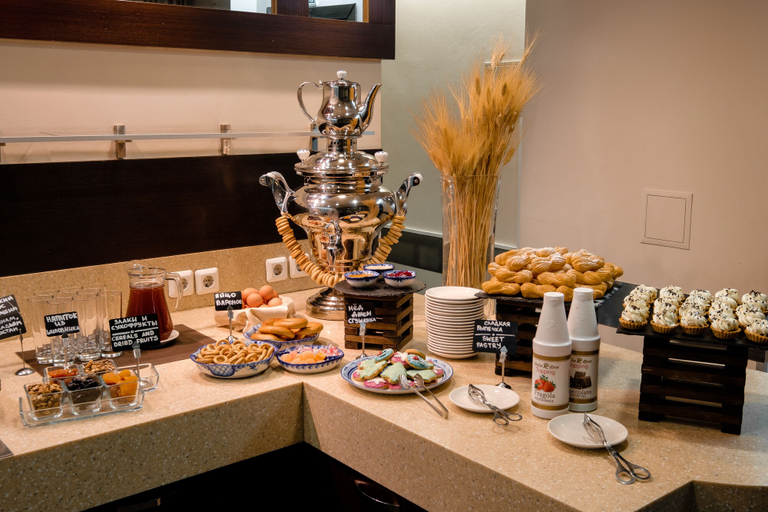 Food & Drinks 5, Grand Avenue by Usta Hotels, Ekaterinburg gorsovet