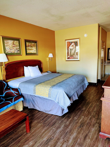 Bedroom 4, Fairview Suites, Mississippi