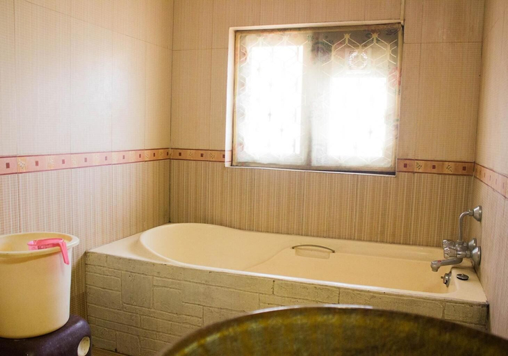 Bathroom 5, Hotel Beach Classic, Palghar