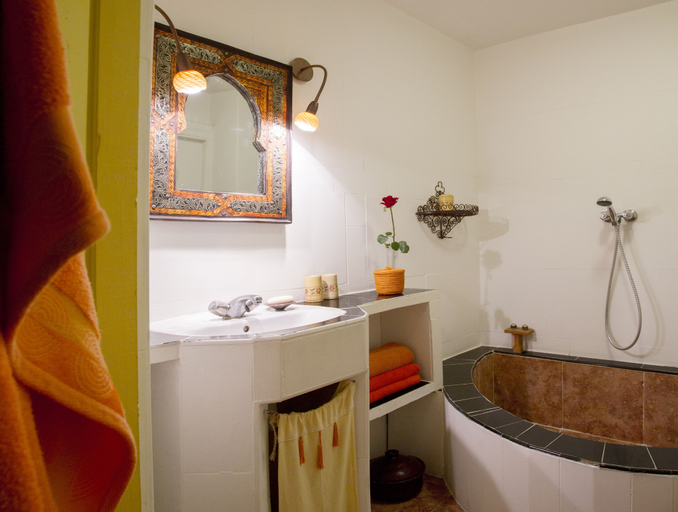 Bathroom 3, Riad Zara, Marrakech