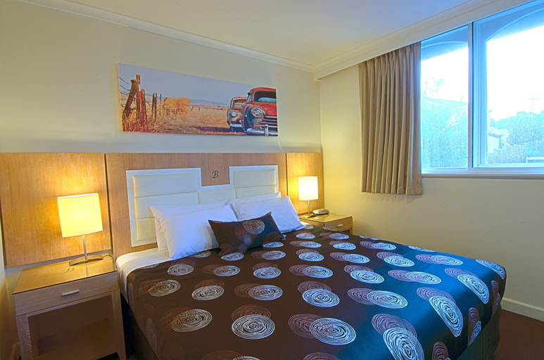 Bedroom 3, Park Squire Motor Inn and Serviced Apartments, Melbourne