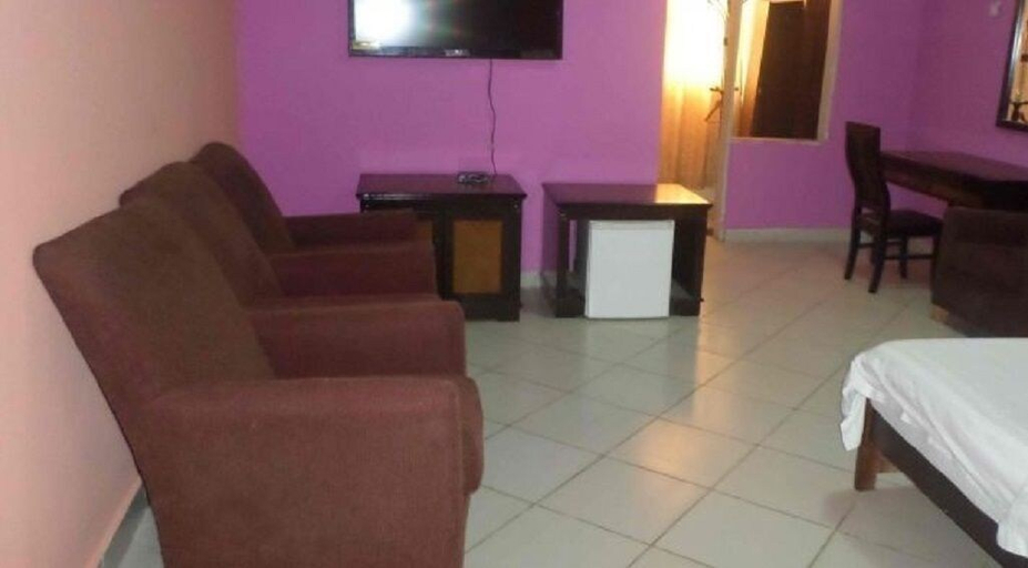 Bedroom 3, Golden Simcha Hotel, Tema