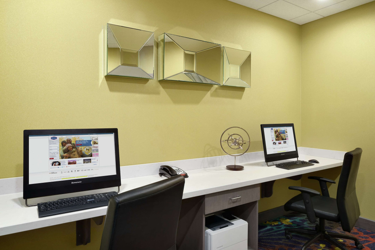 Others 4, Hampton Inn & Suites St. Louis/Alton, Madison