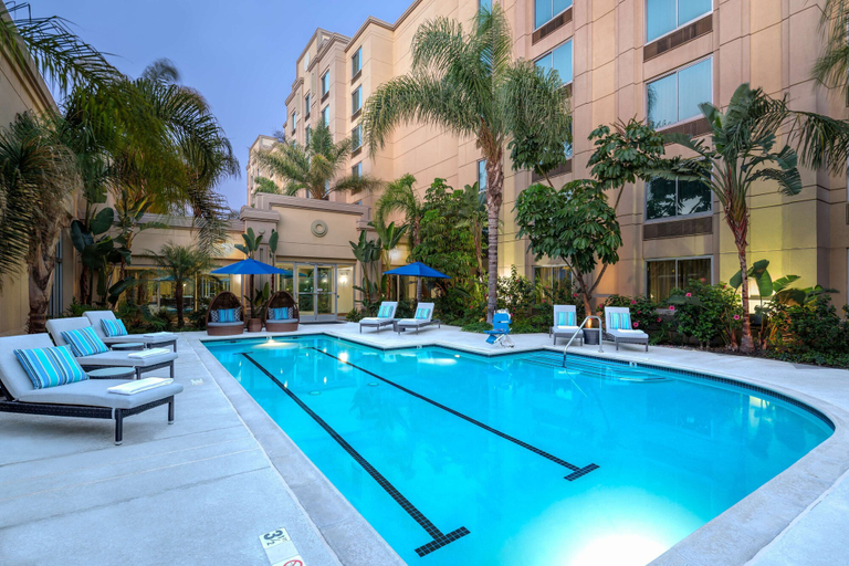Sport & Beauty 2, DoubleTree by Hilton Hotel Los Angeles Commerce, Los Angeles