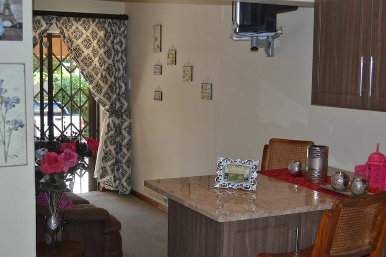 Others 5, Ikhanda Guesthouse, Ehlanzeni