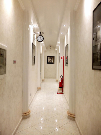 Others 5, Hotel Planet, Rome