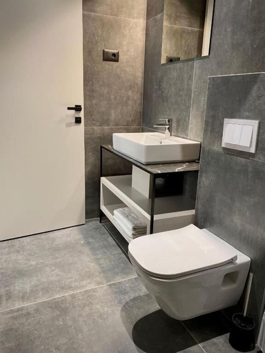 Bathroom 3, Sutivan Luxury Apartments, Sutivan
