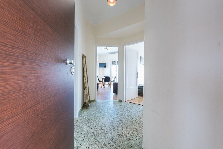 Others 5, Super Paradise Apartments, Attica