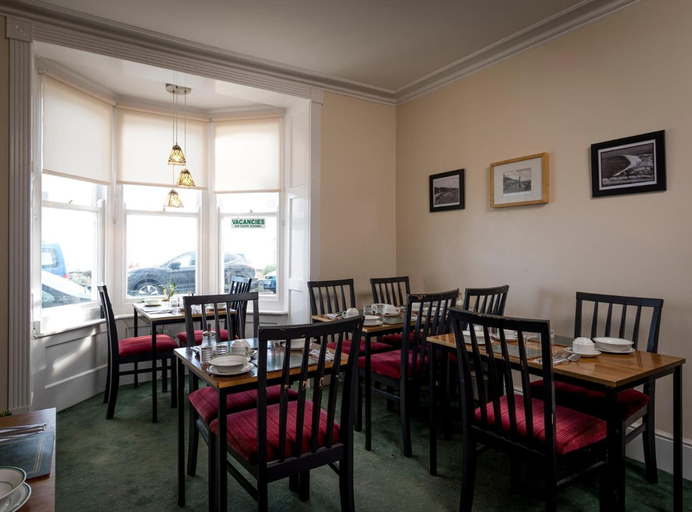 Food & Drinks 5, Channel View Guest House, Dorset