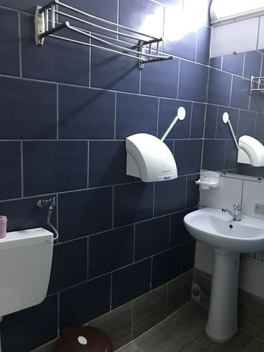 Bathroom 5, Hotel Funnytime, Municipiul Bucuresti