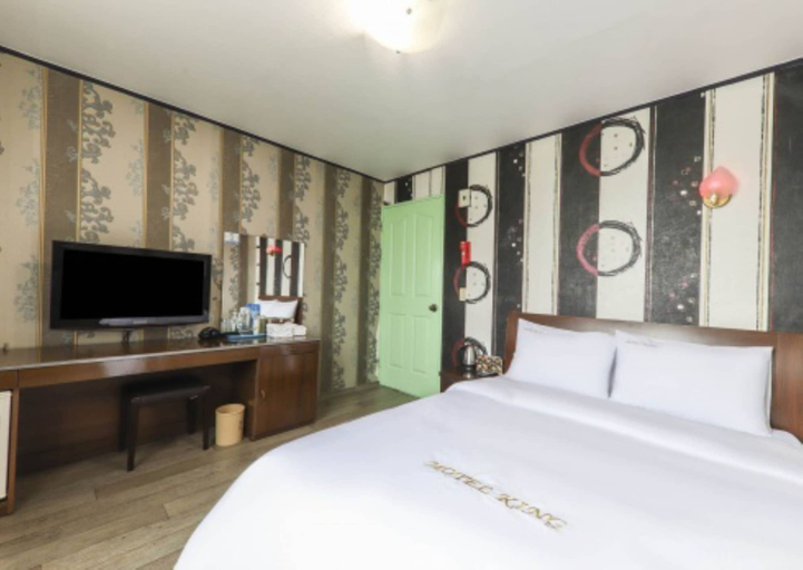 Bedroom 2, Gunsan King Motel, Gunsan