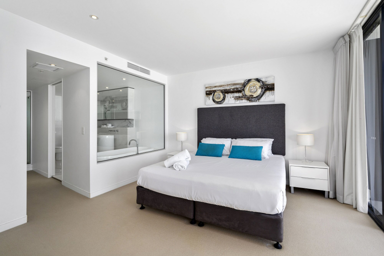 Bedroom 3, Oracle Broadbeach Apartments, Gold Coast