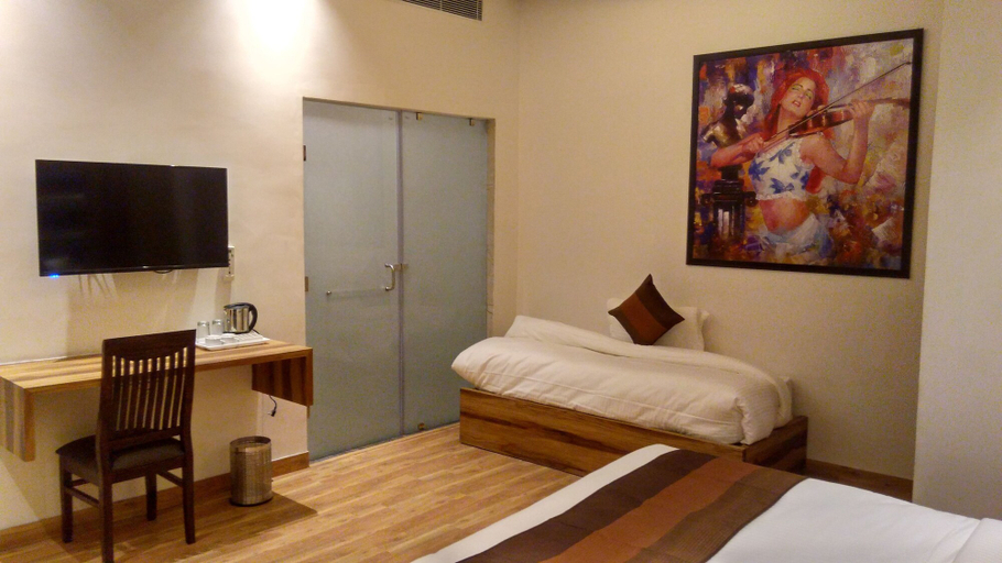 Bedroom 4, Sallow Royal Suites, Amritsar