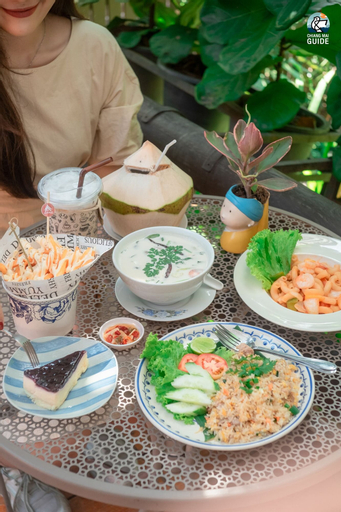 Food & Drinks 9
