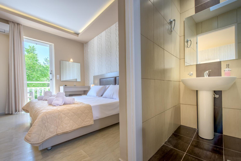 Bedroom 3, Nastazia Studios, Ionian Islands
