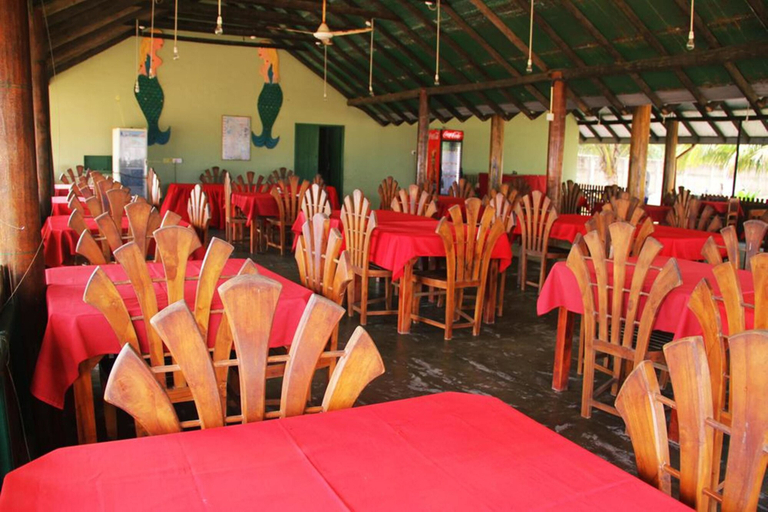 Food & Drinks 5, Seaway Hotel, Kuchchaveli