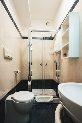 Bathroom 5, Hotel Centrale, Olbia-Tempio