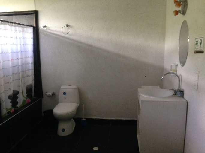 Bathroom 5, Casa Massalli, San Andrés