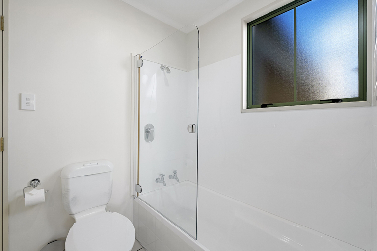 Bathroom 4, Coryan Cottage, Queenstown-Lakes