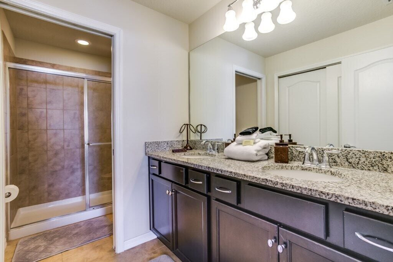 Bathroom 3, 8932adriatico, Osceola