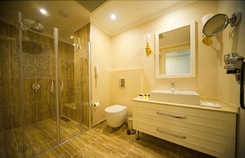 Bathroom 5, Grand Göcek Hotel, Fethiye