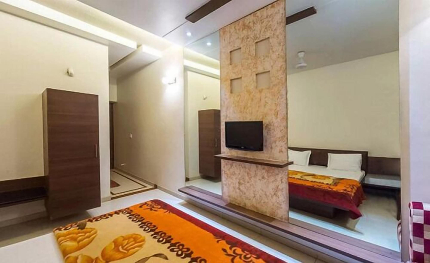 Bedroom 4, Hotel Rajmandir, Banas Kantha
