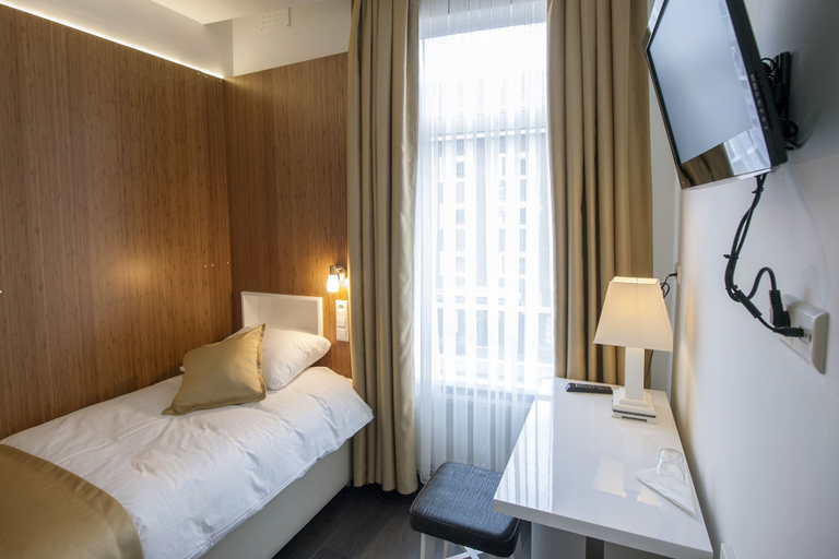 Bedroom 2, Hotel Larende, Amsterdam