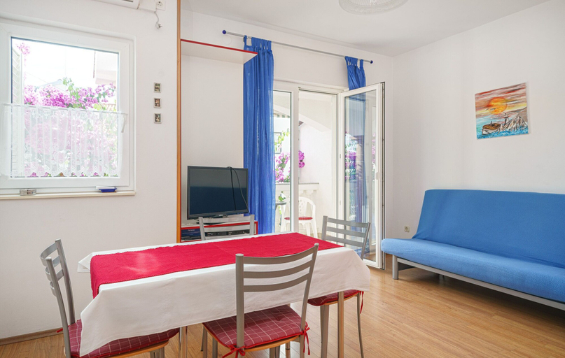 Others 5, Apartment and Room Stefanija, Vodice