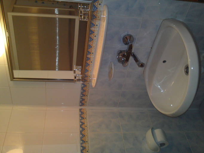 Bathroom 5, Family Hotel Sunarita, Primorsko