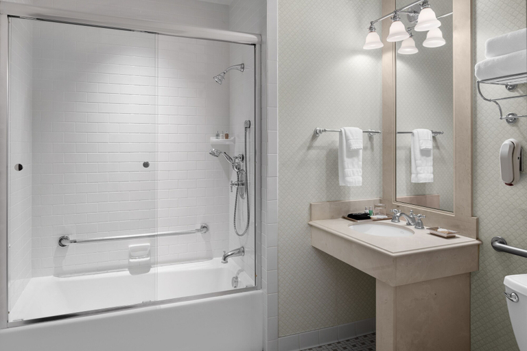 Bathroom 4, Capital Hotel, Pulaski