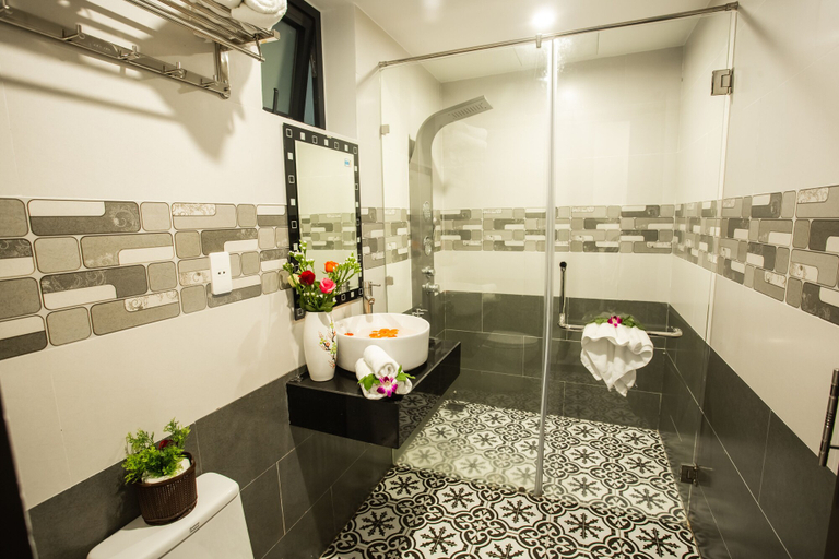 Bathroom 5, Hoianation Villas Hotel, Da Nang