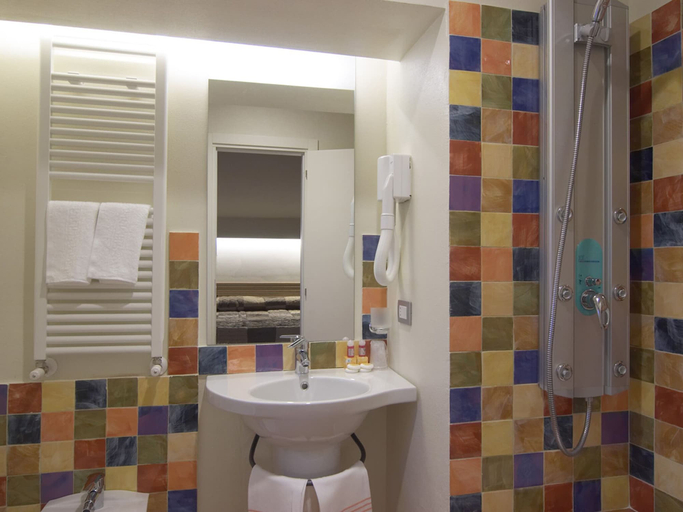Bathroom 4, Villa Lalla, Rimini
