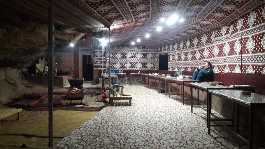Food & Drinks 5, Bedouin Sunrise camp, Quaira