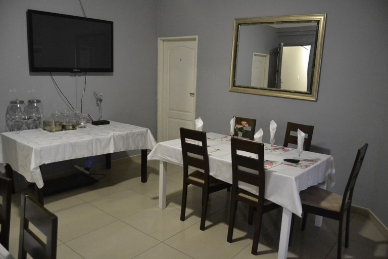Food & Drinks 4, Thembisi Guesthouse, Amajuba