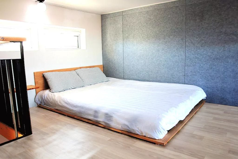 Bedroom 2, Hyun's House, Jeju