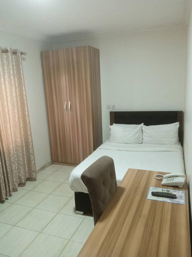 Bedroom 2, Sky Suites Ikeja, Kosofe